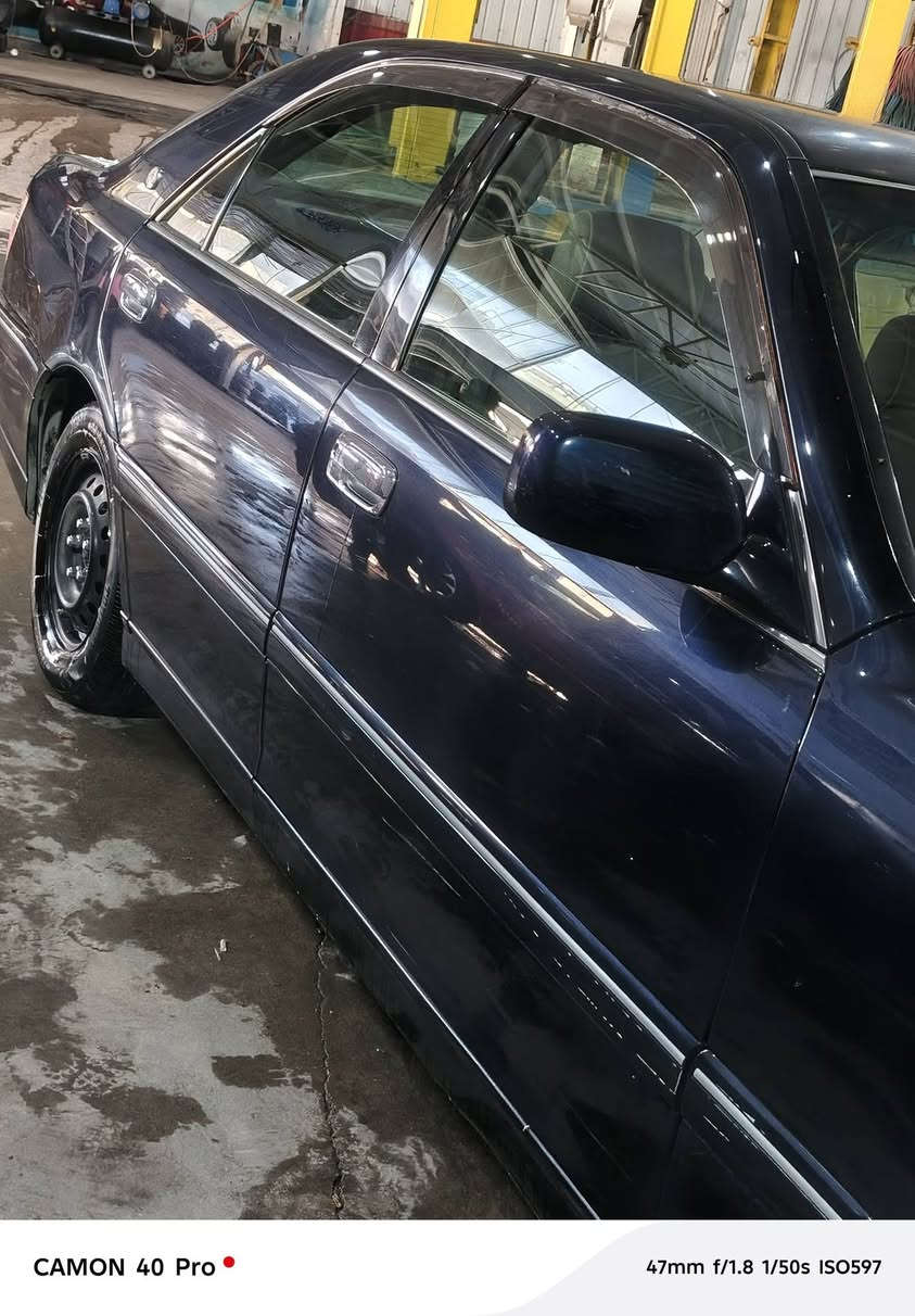 السلام عليكم 
تيوتا كراون ((ملكه)) 
مديل 2003 اصل كرستال
رقم كركوك قرار 48 مدفوع كمرك وضريبه باقي فقط عل رقم
مكفوله كصة وضربه قويه ونقل جثه واصوليات  

 ملاحضه اخي العزيز اشوف  السعر غالي عليك  اترك شي يدل على اخلاقك وتربيتك والرزق على الله ❤️

موصفات ❤️

السياره ٣ دكم كرستال

 مكينه ديفور الجبير D4((٣٠٠٠)) شاصي ١٧٥
كراسي كهرباء 
لايت كرستال موجود بس اني شاد عادي  ابو الولد زنون عالي ناصي 
ويل كب عادي مامصبوغه +تايرات جدد 
برده خلفيه 
نضام TRC +VSC مانع انزلاق 
استيرن كهرباء +تحكم استيرن 
كروز  قفل سرعه 
مري شفط +هيتر 
دخل بيجي مخمل
تحكم جام اوتو  

السياره جديده حداديه وسط شرط  باتري جديد  مكينه بيه براس + السياره بيه ثلاث قطع جراد السياره شرط عدله كل كصه ونقل جثه ماكو السياره رقم كركوك وواصله رقم مدفوع الكمرك وقرص موجود عندي 

 السياره تحوير امارات وجوه امارات  
  
السعر 105 وبيه مجال حك الجيه 
وعليها غرامه ينزل םـنٰ سعرها 

العنوان النجف الاشرف

تليفون ***********
         ***********
