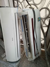 عندي سبالت عدد2 للبيع واحد يشتغل والثاني عاطل الاستفسار 07713882698