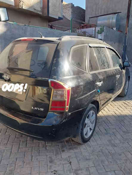 السلام عليكم كيا راندو ٢٠٠٨ وارد امريكي حادثها الاصلي بل باب مال السائق وحادث العراق الجاملغ الايمن واضح بل تصوير كير مكينة ٢٧٠٠ تبريد شاشة تحكمات جها وحدة  ***********
