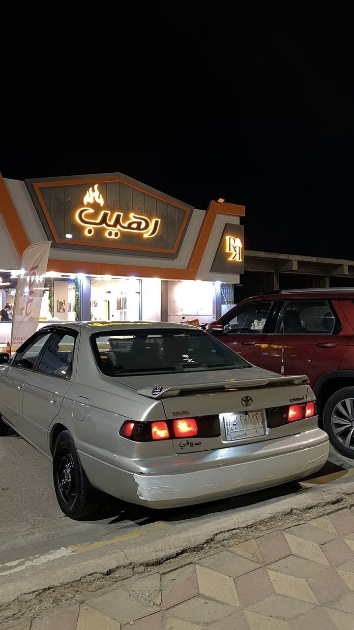 سلام عليكم
كامري موديل 2001 وارد امريكي 
رقم بغداد مشروع وطني بأسمي السياره 
مصبوغه عام اثر جراد 
حادثها جاملغ ايمن 
مكفوله من الحادث القوي 
كفاله عامه كير محرك شواصي وكشر 
تبريد ثلج 
تدفئه 
دواخل كلها بلاد 
ضفيرة كهربائيات كلها بلاد ما بيها قطرة تيب 
سياره ما مخلي بيها اي نقص 
اضافه شاشه وكامره وسستم صوت سماعات كلها مال جكساره 
سيارة جديده داخل وخارج 
اسف ع الاطاله 
السعر 93 وبيها مجال كلش قليل 

(***********)
