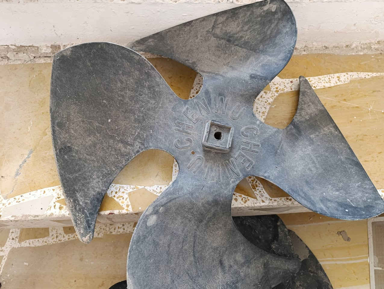 ماطور فإن دنكا 3طن مال شركه ماطور كونفيره حجم وسط الاصلي شباك مكيفات تنور كهربائي استخدام قليل مروحه صغيره مامصلحه مراوح عدد 2 مال كونفيره


**إذا كنت صاحب هذا الإعلان وتريد حذفه لأي سبب، رجاءا أرسل رسالة إلى الدعم الفني**