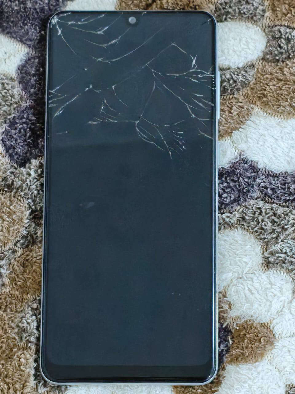 A31. 
شغال ذاكره. 128 كامرات شغاله ما داخل تصليح ابد سعر 75 مكاني كرمه علي البصرة  ***********
