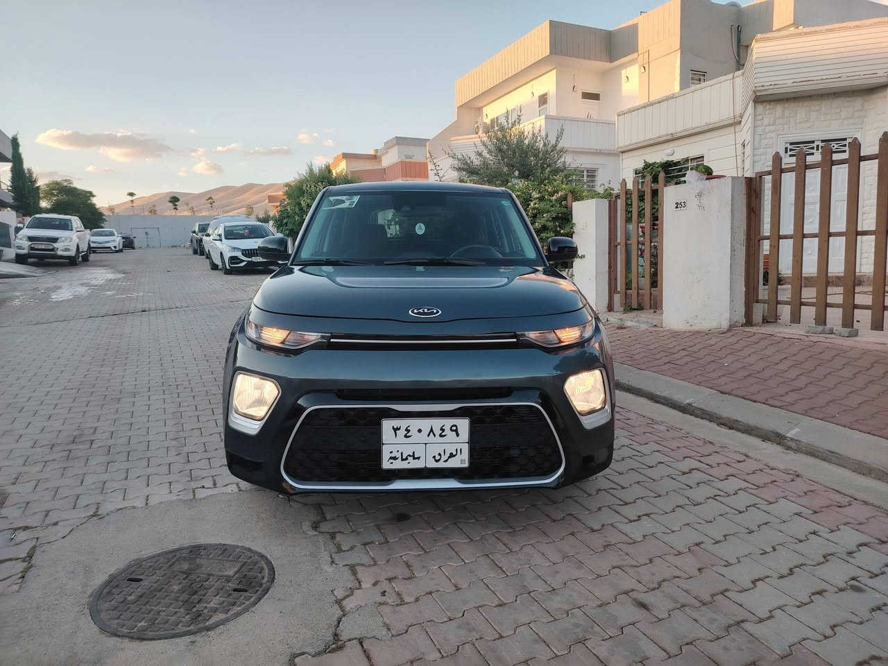 السلام عليكم 🖐️✋🖐️✋ 
عربى / كورى 
👈كيا سول 2020 وارد امريكي 
محرك 2000 دوش المرغوب 
مواصفات S
شاشه جبيره يدعم نظام كاربلي واندرويد اوتو (Car ply & androied )
كامره خلفيه دواره 3D
شاشه عطلات
ايقاف تلقائي في الازدحام auto stop
انظمة قياده سبورت ونورمال 
تحكم ستيرن جهتين
رادار جانبي 
رادرار خلفي تجنب التصادم
رادار امامي توقف ذاتي وتحديد مسار قيادة ذكي 
2 سويج كنترول 
 ⛔الضرر فقط دعامية امامية بدون دواخل وايرباكات سليمة ماطاك بشرط وبيها تعديل بارد وموجود السونار ورقم الشاصي 
👈 ملاحظة السيارة تخم تايرات وسرفيس كامل جديد 
👈راسل واتساب يصلك التقرير والسونار 
📍 موقع السيارة السليمانية
السعر : اكتب 1  
للاستفسار  اتصال او واتساب 
***********
#العراق_صول_2020
سلاو 🖐️🖐️🖐️🖐️
كيا صول 2020
واردى امريكى 
مكينه 2.0 دوش مرغوبكه
مواسفاتى S
شاشه كه وره 
كاميرا داوه
شاشة عطلات
اىوتو ستوب auto stop
نزام سبورت ونورمال 
كروز سرعة رادارى بيشوه وئاوينه
2 سويج كنترول 
⛔ ته نها دعامي بيشوه بى ناوكرتن وايرباك نه ته قيوه بيش كبس وته نها تعديل ساردى هه يه
👈 سياركه بشرت بى نقصان 250 دينار وتاخمى تايه تازه
نامه بنيره بو واتساب بو سونار وتقريرى
📍 شوين سليماني 
👈بو نرخ  بنوسه ژماره 1
بو زانيارى تيل يان واتساب 
***********
سوق سيارات سليمانية @الجميع 
#العراق_سليمانية_بغداد_كركوك_كلار
#ديالى_كلار_كفري_بابل_الانبار_تكريت
