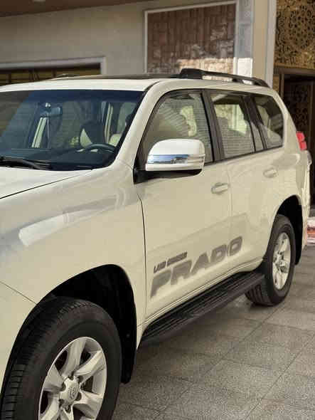 السلام عليكم للبيع برادو موديل 2013 TX.Lكويتيه ماشيه 110 الف  سياره مكفوله من الصبغ  والتبديل  بيها مكانين بارد بسيط 
رقم بغداد باسمي  تحويل مباشر
المواصفات :
 محرك 6 سلندر 
سياره فتحه 
سياره دبل تانكي 
كامره خلفيه 
شاشه اندرويد 
مري شفط 
فور ويل 
اشاير بل مري 

السعر 295$ بيها مجال للشراي 

__________________________
مكان السياره بغداد حي الجهاد 
  اتصل ***********
