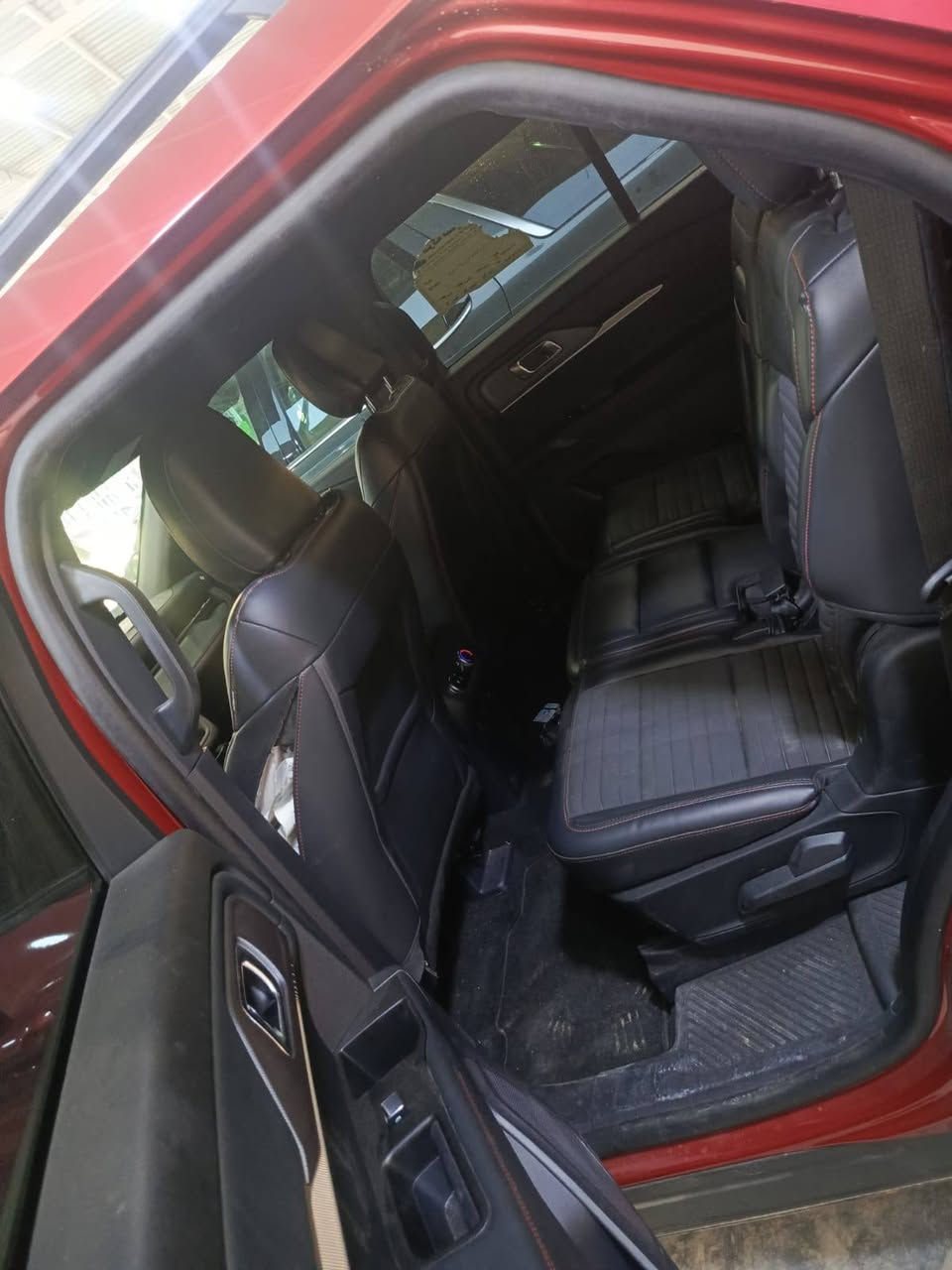 السلام عليكم
Ford Explorer ST_Line 2025
‎العداد : 15 الف مايل
‎ضرر:  ايرباكات طاكه 
بدون صبغ فقط دعائمه مصبوغه
الكشر مكفول وشواصي مكفوله 
‎سیارة تعتبر کلین و زیرو بدون داخل✅
‎ 

‎بالمواصفات ST Line اكسبلوره

‎٤کامیرا 360
‎شاشە کبیر 
‎کیج ديجيتال
‎وایرلیس جارج 
‎بصمة تشغيل
‎بصمة ابواب
(Remote Stat)
‎صندوق شفط كهربائي
‎رادار امامي (تحديد مسار)
‎رادار جانبي (نقاط عمياء)
‎رادار خلفي (التحذير من الاصطدام)
‎استيرن تدفئة
‎كشنات جلد و شامو vip
‎كشنات تدفئة
‎هاند بريك بصمة
Auto Stat
Auto Stop
‎حساسات امامية+خلفية
(Navigaton)
‎مانع انزلاق
السعر 295 بيها مجال 
بدون لوحات
السياره داخله بسمي تحويل موباشر
‎‏‎ مکان سیارة بغداد
‎‏‎سیارة بدون رقم تترقم بغداد 
‎‏‎‏‎للاتصال والاستفسار
‎
‎☎️***********
‎
