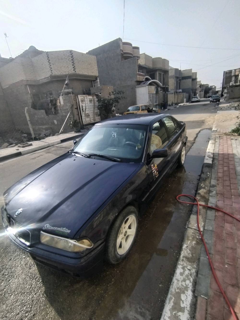 سياره Bmwقصر 336E موديل 91سنويه لل30اي نقص مابيه اترايك وين متريد السعر خاص ***********