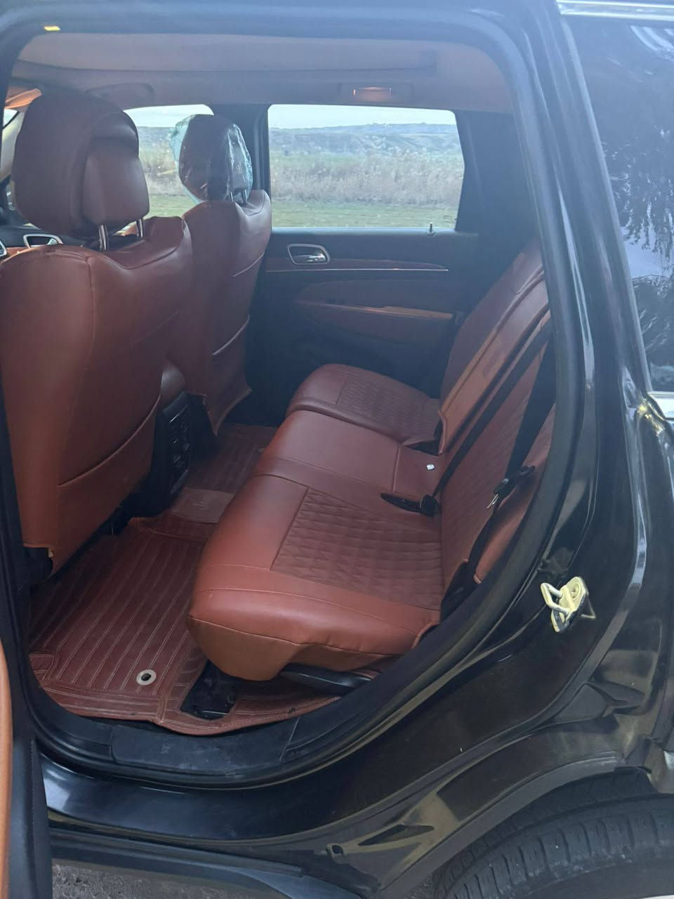 جيب لاريدو وارد امريكي موديل ٢٠١٢ مكينه ٦ سلندر اوفر لاند فول مواصفات ١/١
رش ربع البونيد وتعديل بارد تحت الرقم
دبل فتحه حساسات كامرة خلفية داخل مشمشي بلادي فول مواصفات
سعر ١٧٠ وبي مجال بسيط للاستفار الاتصال على الرقم *********** العنوان كركوك قظاء الدبس كركوك, العراق
