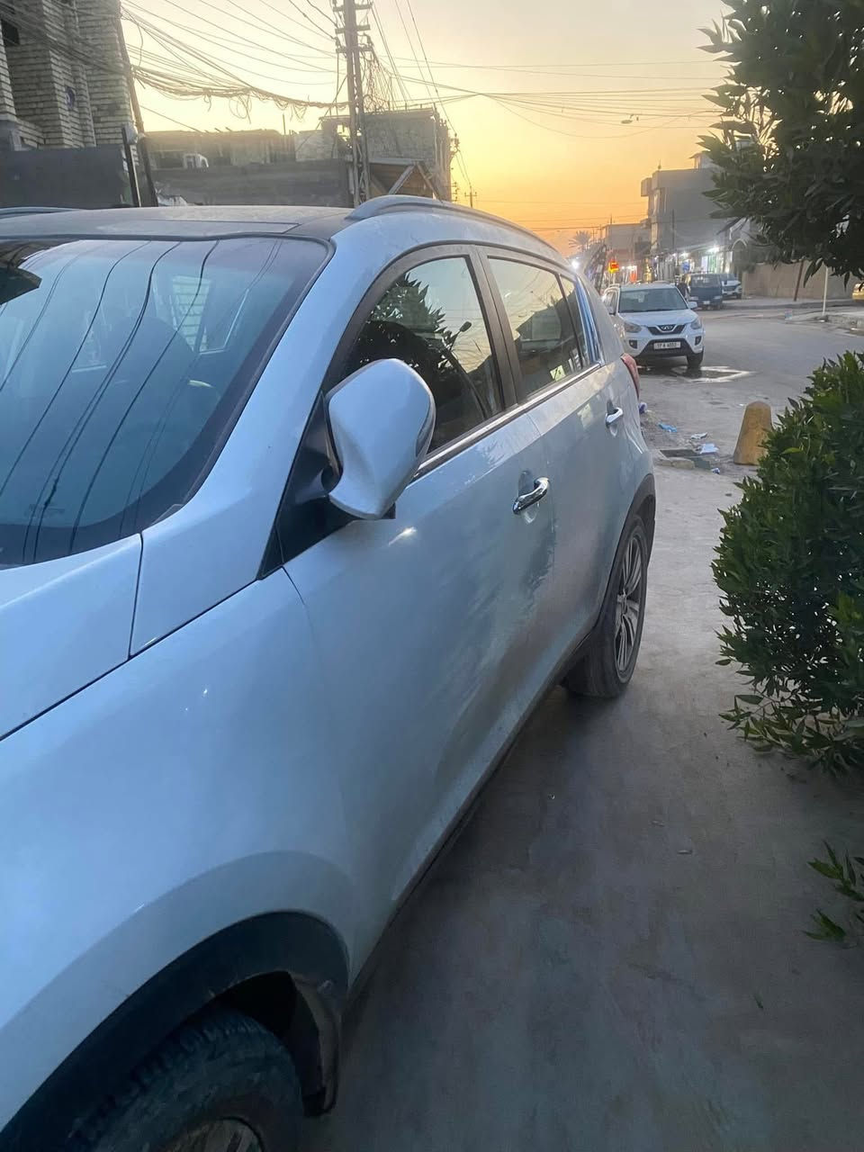 السلام عليكم
كيا سبورتج للبيع
موديل ٢٠١٦ 
خليجي
رقم بغداد
ماشيه ١٥١ الف وقابل للزياده
السياره بانوراما
عليها دوشمه ارضيه كاملة + لايتات لد بجم كامل ابيض
السياره كاملة اي نقص مابيها
كلين اي بارد او صبغ مابيها فقط شخط بالباب
للاتصال ***********
مكان بغداد البياع
