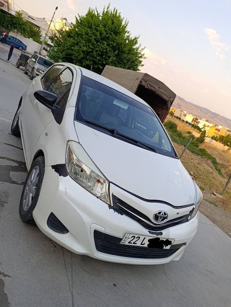 يارس ٢٠١٤ خليجي شةريكة جيهان  لة شةريكةوة يةك دةست بوة   ١٧٣ هةزار رؤيشتوة دةبل گيج تعديل سرعة سوكان ڤؤليؤم  سبوغ ٣پارچة و نيو جةمپةكي خةفيفي پيشةوةي هةية  ٦وةرةقة غرامةي لةسةرة سعري ٨٤ مجال  بةناوي خؤمانة 
شوين هةولير بةستؤرة  *********** أربيل, العراق

