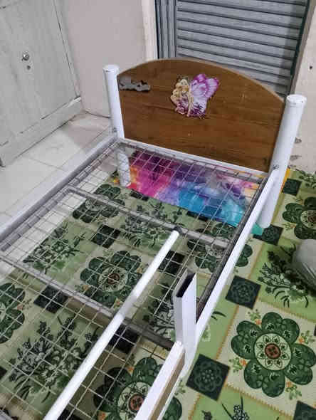 جربايه اطفال بيه بس حديده مكسوره ب ٣٠ وبيه مجال بسيط مكان بابل بكرلي رقم ‏‏‪0777 533 2118‬‏
