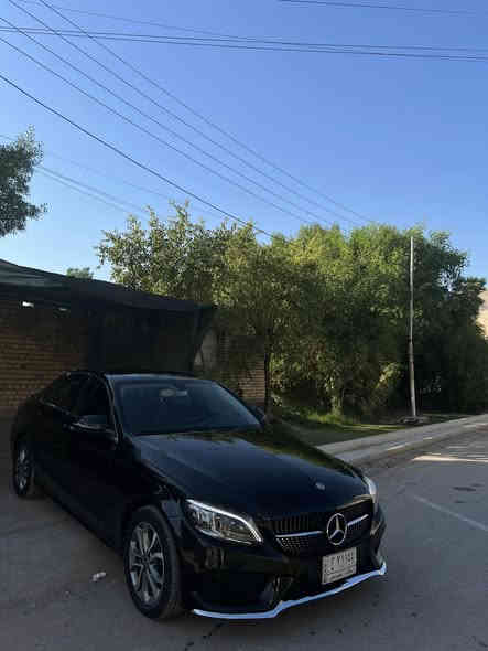 مارسيدس C300 موديل 2018
فول فول الموصفات AMG 
 سیارە ما شاء الله حیل حیل حلوە و جدید
1. بانوراما دبل فتحة
2. بصمه تشغيل 
4. كشنات جلد 
5. كشنات اماميه كهرباء ٢ 
6. شاشه كبيرة 
7. ماوس 
8. شفتات استيرن
9. تحكم استيرن 
10. استيرن كهرباء 
11. مري شفط
12. نظام سبورت + نظام ايكو + نظام نورمال 
13. كامرات ٢ 
14. داخل اسود 
15. دبل كزوز 
16. كروز سرعه تثبيت السرعه 
17. كت كامل AMG 
18. سيدي + بلوتوث 
19. ماشية 50ml
20. محرك ٢٠٠٠ تون تيريو ٤ سلندر 
21. السياره كلش جديده مابيه اي نقص 
22. رقم بغداد 
23. ⁠وارد امريكي (كلين) 
24. ⁠السعر : 26900 وبيهة مجال 
رقم صاحب سيارة ***********
