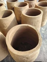 ياالله بدأنا بموسم توزيع تنانير الطين   يوجد توصيل لباب بيتك عليك بس ت...