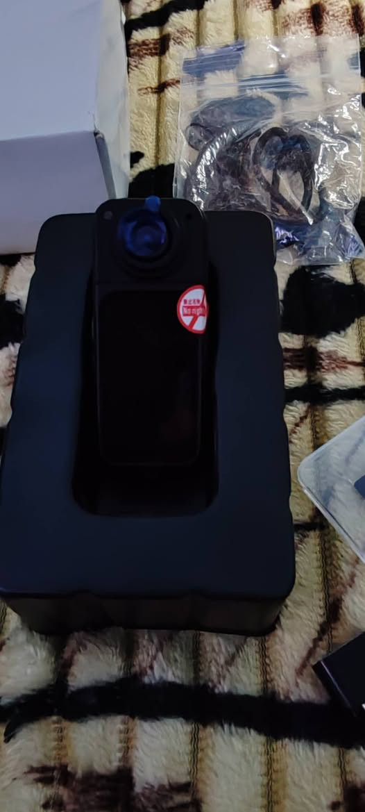 هذه الكاميرا "Thumb Action Camera" (كاميرا حركة بحجم الإبهام وهي كاميرا صغيرة جدًا ومحمولة مصممة لالتقاط مقاطع فيديو من منظور الشخص الأول
الدقة: تدعم تسجيل فيديو عالي الدقة، تصل في بعض الموديلات إلى 2.7K
التصميم: كاميرا صغيرة الحجم وقابلة للارتداء، مما يجعلها مثالية للرياضة، ركوب الدراجات، أو حتى التخييم
الميزات: تحتوي على خاصية الواي فاي (WiFi) لتسهيل نقل الصور والفيديوهات عدسه قابله للتحريك


**إذا كنت صاحب هذا الإعلان وتريد حذفه لأي سبب، رجاءا أرسل رسالة إلى الدعم الفني**