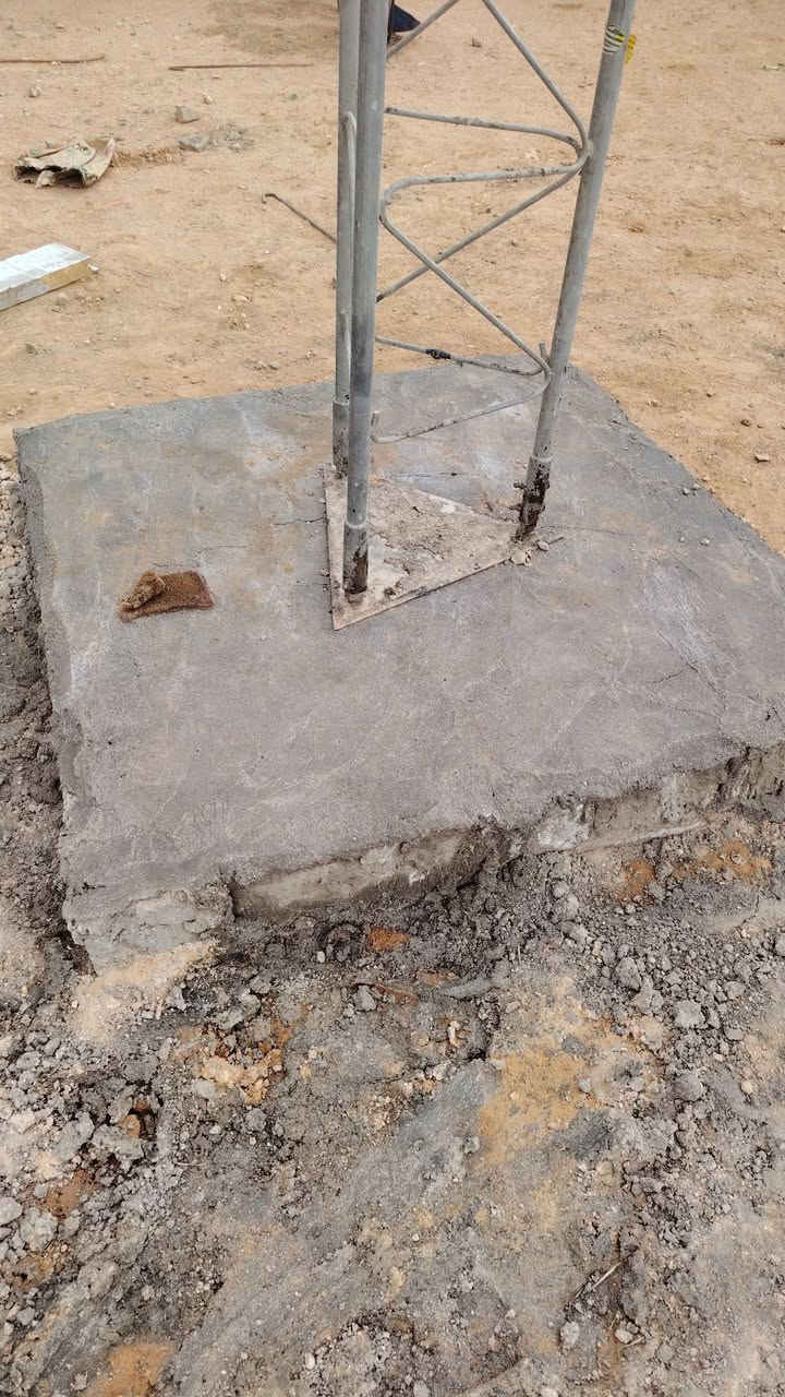 الحمدلله تم نصب برج انترنيت واحد وعشرين متر يتوفر كادر لنصب وفتح ونقل الابراج الانترنيت في جميع المحافظات رقمي ***********
