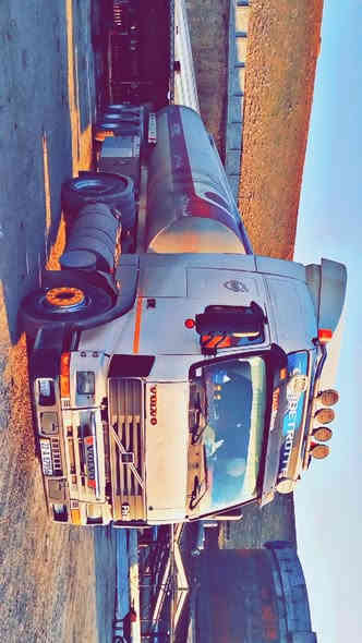 فالفو للبیع  مودیل 2001
مواصفات شیطانی ، دیسک ، ثلاجە ، ڕۆبستون ، بوری بلاجکتور ، باتریات جدید ، سینی جوست ، تایرات راس وعربانە تحم تایر ،  کیر محرک شاصی قمارە کل مکفول بشرط ، سعر 
***********
***********
