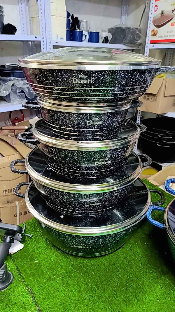 بالة فرفوري /العبيدي @أبرز المعجبين 
بضاعه جديده 
☎️
للحجز وت ساب ☎️***********☎️
جمله ومفرد
توصيل 5 جميع محافظات العراق
