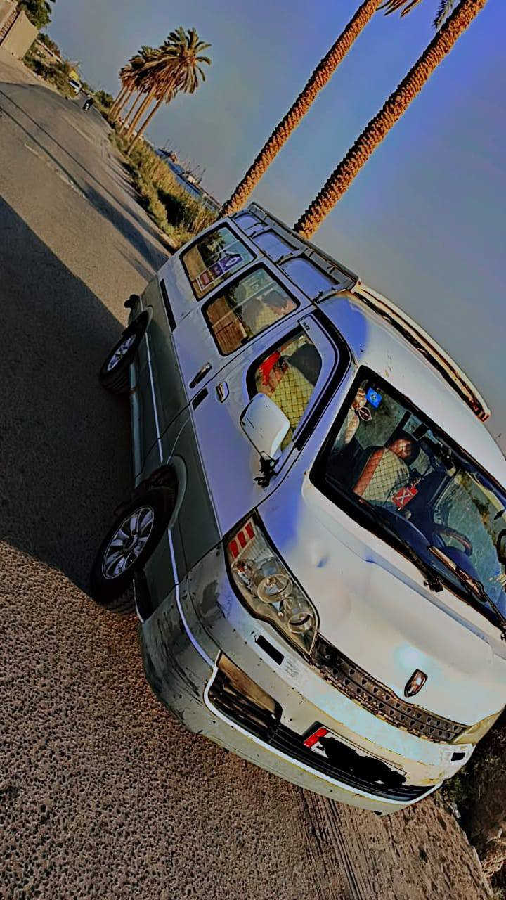 سلام عليكم سياره جنبي ناصي مديل 12البيع السعر 75بيه مجال ***********
