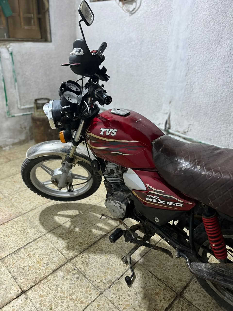 سلام عليكم دراجه للبيع والسعر خاص وهاذه رقمي***********
