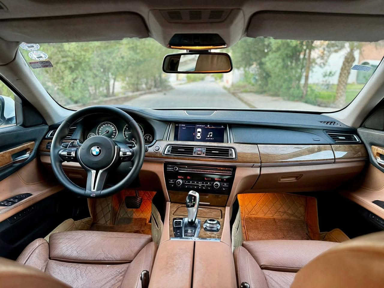 سلام عليكم شباب
الحلال للبيع 
BMW F02 740Li VIP
2010 خليجي وكالة عروش ضمان دولي 
صفر كم 
مكينه سته 40 توين تيربو
اللون ابيض 
رقم اربيل جديد هزة جديده تحويل مباشر 
سياره بدون حادث قويه صبغ نص باب صدر ونص باب الوره 
وجاملغ امامي 
مكينه كير حداديه تبريد كهربائيات باتري كلهن جدد 
سياره فووول مواصفات للاخير 
سلايد 
بردات خمسة
خمس بصمات 
نظام تعليق هوائي خلفي 
غرفة بيجي جلد 
كشنات كهرباء + تدليك خزن + ستيرن كهرباء
جنطة كهرباء شفط 
ثلاث شاشات 
مري شفط 
اربع وضعيات سياقه
ترحيب 
حساسات امامي خلفي 
كامرة 360 
شاشة عطلات
دجتل 
فول تحكمات ستيرن 
كير كوبرا 
ماوس 
سيدي جنجر 
عارض ديفيدي 
صاج ملكي 
كامرة اماميه 
ابواب شفط 
هاند بريك بصمة
مري قلاب 
لد امامي خلفي 
زنون بلادي عدسة متحركة
وضعيات قيادة اربعة
وبعد بيها هواي مواصفات الخ …….
السعر 170 وبيها مجال للشراي 
ما اتوقع اكو بهيج نظافه وهيج سعر عنواني شعب او زيونه 
***********
***********
