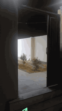 دار للبيع 100 متر كامل مكمل جيب غراضك وتكعد 
صاله المطبخ والغرفه كما موضح بالتصوير 
العنوان 504 قرية تلعفر قرب المدرسة 
للاستفسار اكثر ***********
