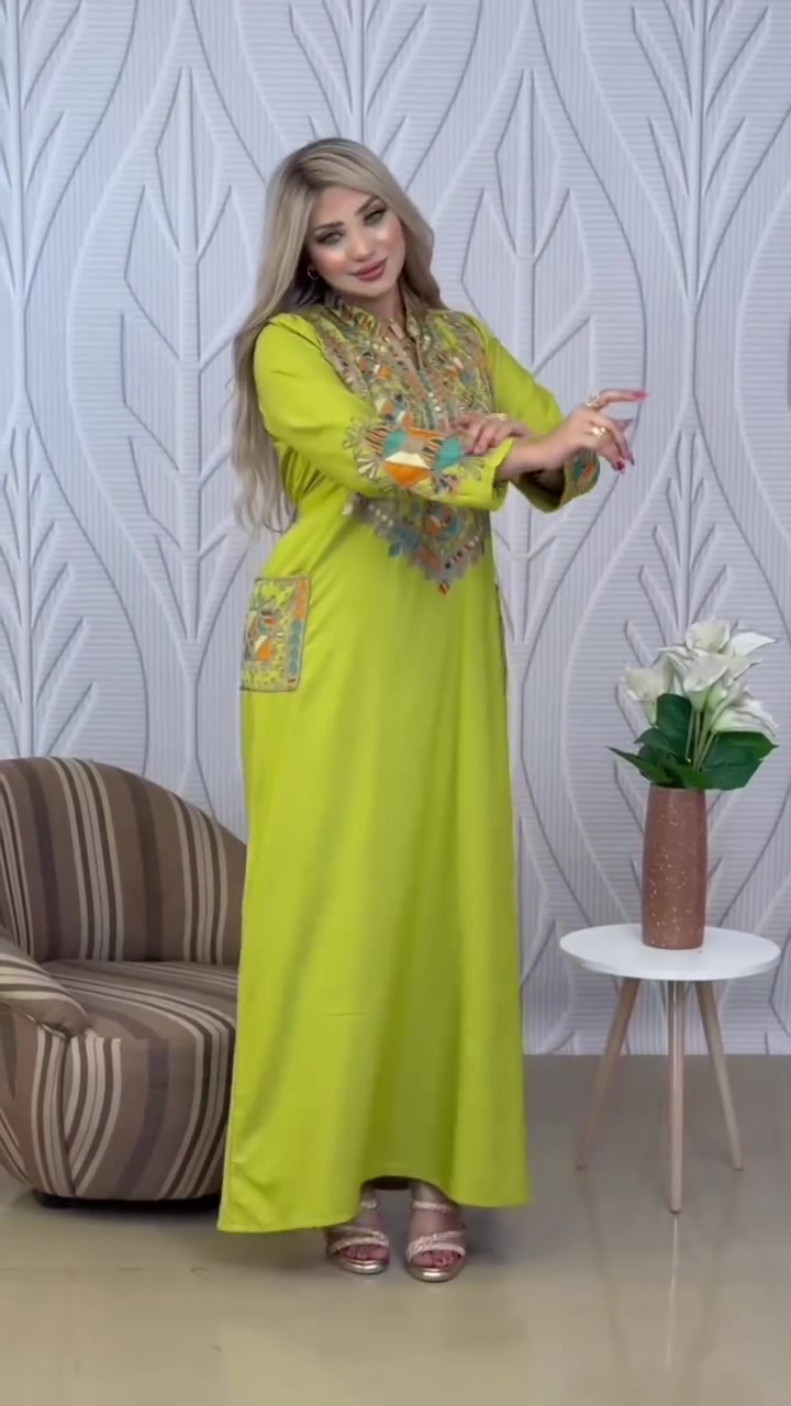 ☀️🌸 كوني مستعدة لصيف 2026 بإطلالة ناعمة ومميزة من حكاية وصل  🛍️✨
📲 ***********  واتساب أو فايبر
تشكيلة صيفية أنيقة تجمع بين الراحة، الجمال، والخامات الراقية… تصاميم مرتبة تناسب كل الأذواق وتخلي إطلالتك أجمل بكل بساطة 💃🌿

💰 الأسعار:
🔸 الطويلة: 15,000 دينار

🧵 الخامات المتوفرة:
🤍 قطن مراسي مصري فاخر

⭐ صناعة مصرية درجة أولى
🛒 متوفر جملة ومفرد
📦 توصيل إلى جميع المحافظات

🚚 أسعار التوصيل:
📍 بابل: 3,000 دينار
📍 باقي المحافظات: 5,000 دينار

📐 دليل المقاسات التقريبي:
🌷 سمول: من 45 إلى 55 كغم
🌷 رقم 1: من 55 إلى 70 كغم
🌷 رقم 2: من 70 إلى 90 كغم
🌷 رقم 3: من 90 إلى 115 كغم
🌷 رقم 4: من 115 إلى 140 كغم

💗 ويتوفر تفصيل قياسات خاصة حسب الطلب 💗

✨ سواء تحبين الإطلالة الهادئة أو الستايل المختلف، كوليكشن حكاية وصل هو اختيارك للصيف براحة وأناقة 🌸👗

📲 للطلب او الاستفسار : راسلينا من الزر اسفل المنشور او الاتصال على الارقام  التالية ⬇
📲 *********** واتساب أو فايبر
📲 *********** واتساب أو فايبر
