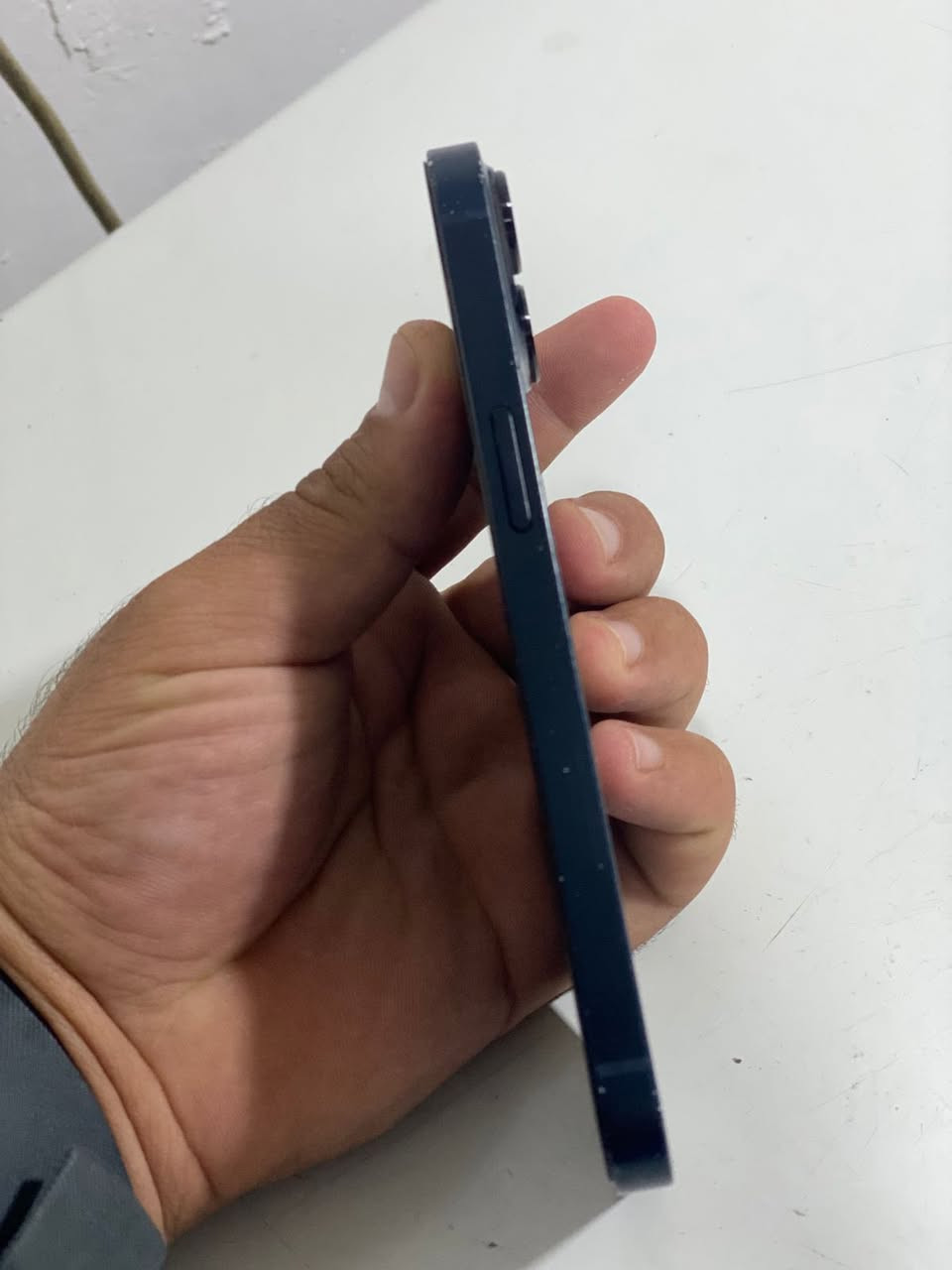 سلام عليكم ايفون 13ذاكره 128 دبل شريحه نضيف ع وضع الشركه مامبدله اي شي بي ولا مفتوح بطاريه جوه 75% السعر 430 وبي مجال بسيط ***********
