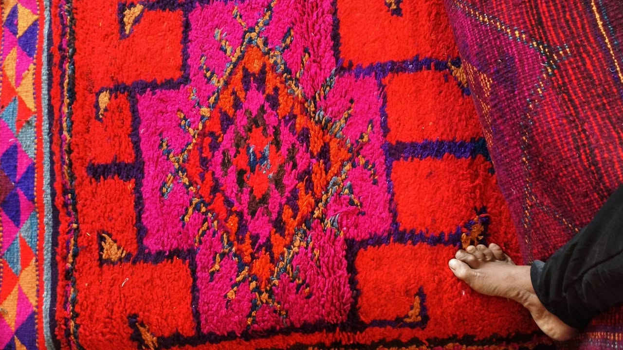 سجاجيد جدد للبيع للاستفسار الاتصال على رقم ***********
