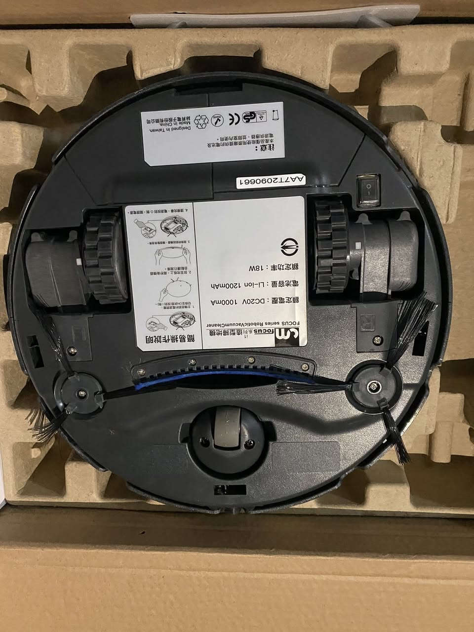 مكنسة روبوت حجم كبير
جديدة شغالة

بس وحدة من ريش مكسورة تلزك عادي

السعر ١٠ فقط

متوفر قطعتين


**إذا كنت صاحب هذا الإعلان وتريد حذفه لأي سبب، رجاءا أرسل رسالة إلى الدعم الفني**