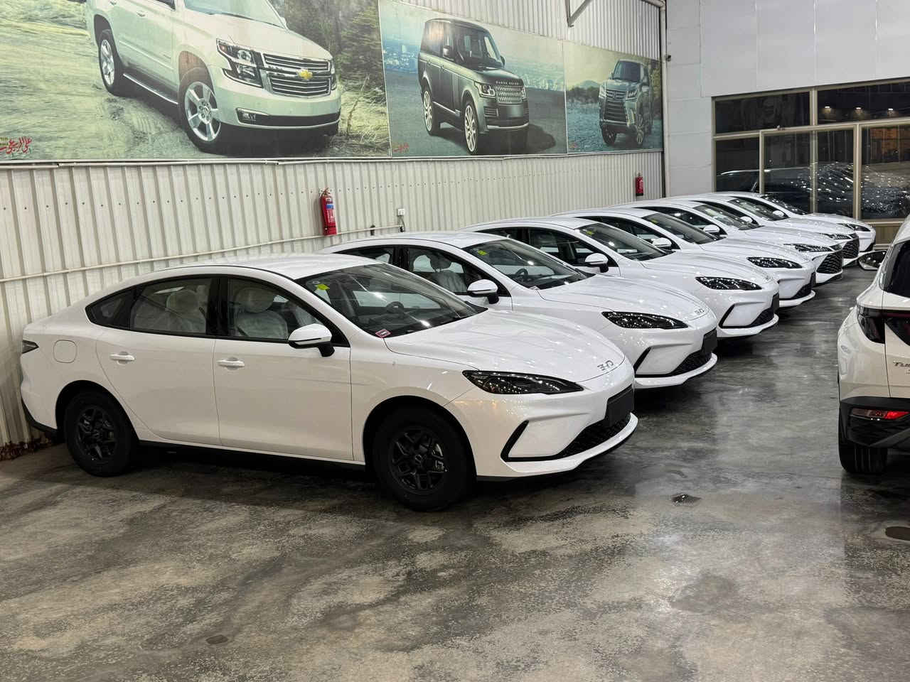 🚘توفر لكم شركه تاج الدين لتجاره السيارات
✨ وصلت التحف الجديدة 
BYD Sael 05 2025 
 BYD Destroyer 2025
BYD Song Plus 2025
سيارة هجينة تجمع بين التكنولوجيا المتطورة والاقتصاد العالي بالفئة الفاخرة!انتبه رياضي ⚡

🔹 أهم المواصفات:
محرك هايبرد DM-i (بنزين + كهرباء) باستهلاك اقتصادي وأداء قوي ⚡⛽
يصل مدى السير الكلي 2.100 km ⚡⛽
ويل كب رياضي ⚡
شاشة وسطية مع نظام ذكي للتحكم 👨‍💻
مقاعد جلد فاخرة 🛋️
إضاءة LED أمامية وخلفية بتصميم عصري 💡
أنظمة أمان متطورة
مدى ممتاز على البطارية مع شحن سريع 🔋
تجهيزات مميزة للراحة 🎶
 BYD SEAL 05 2025 .. الفخامة والذكاء اجتمعوا بسيارة وحدة!

📍موقعنا: 
⬅بغداد - معارض البياع الشارع الاول المميز 
لاستفسارتكم يرجى الاتصال على الأرقام :

👨‍💻 قسم خدمة العملاء :
☎ 0773 673 6737 ابو ليث الزبيدي
