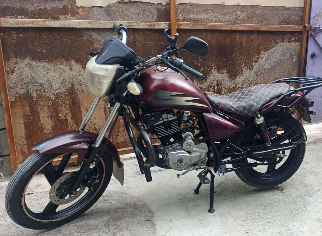 دراجة هوشة ١٥ للبيع
تايرات جديد لا تنقيص ولا دخان اوراق أصولي 
السعر ٤٠٠ المكان المقدادية 
***********
