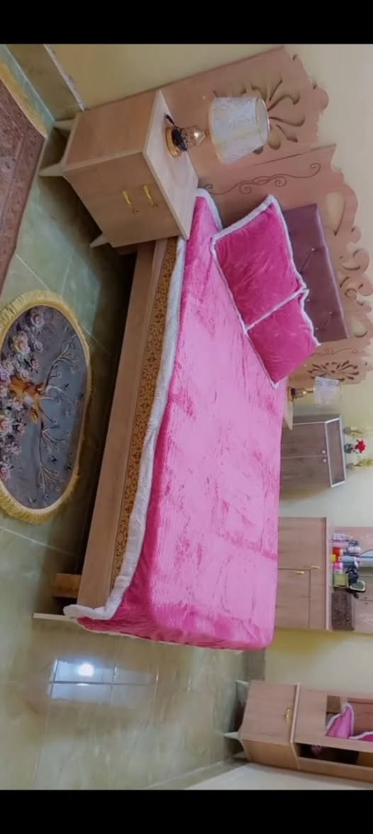 سلام عليكم غراض للبيع السريرجديد هزازلحد عمر ٦ سنوات ويا دوشك
غرفه نوم كامل ب٤٠٠ بي مجال بسيط لان اكثر من قطعه كاونتر للبيع ب ٧٥ بي مجال سنك وملحق وحد والكاونتر وملحق مالته وحد يعني تكدرين تفصلي


**إذا كنت صاحب هذا الإعلان وتريد حذفه لأي سبب، رجاءا أرسل رسالة إلى الدعم الفني**