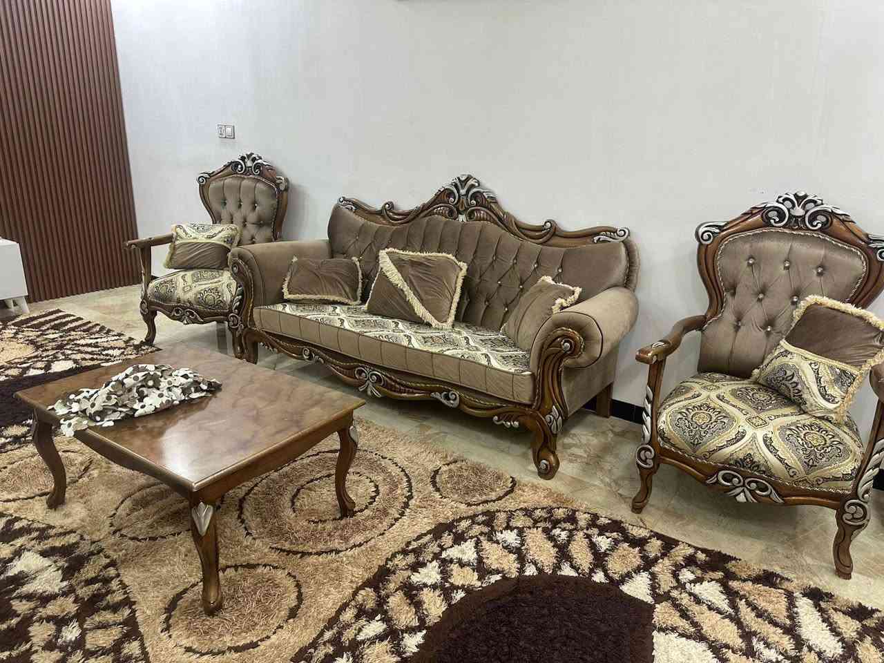 قنفات تخم تركي ملكي نضيف استخدام قليل جدا ١٠ مقاعد النجف, العراق


**إذا كنت صاحب هذا الإعلان وتريد حذفه لأي سبب، رجاءا أرسل رسالة إلى الدعم الفني**