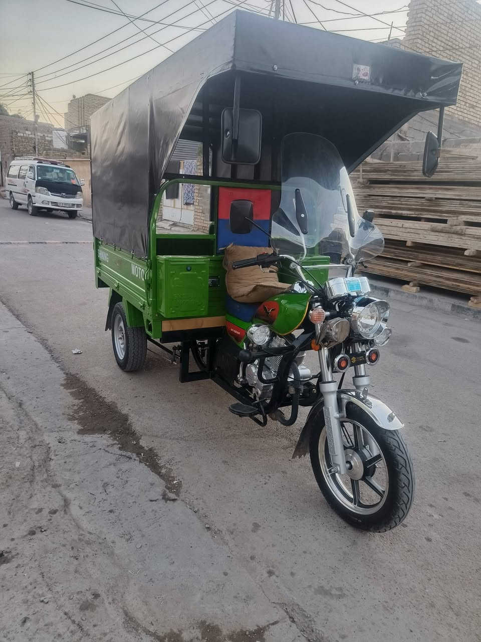 سلام عليكم ستوته للبيع موديل 23 طالعه بنهايت 25 فحل بعده زيرو كمرك  ***********
