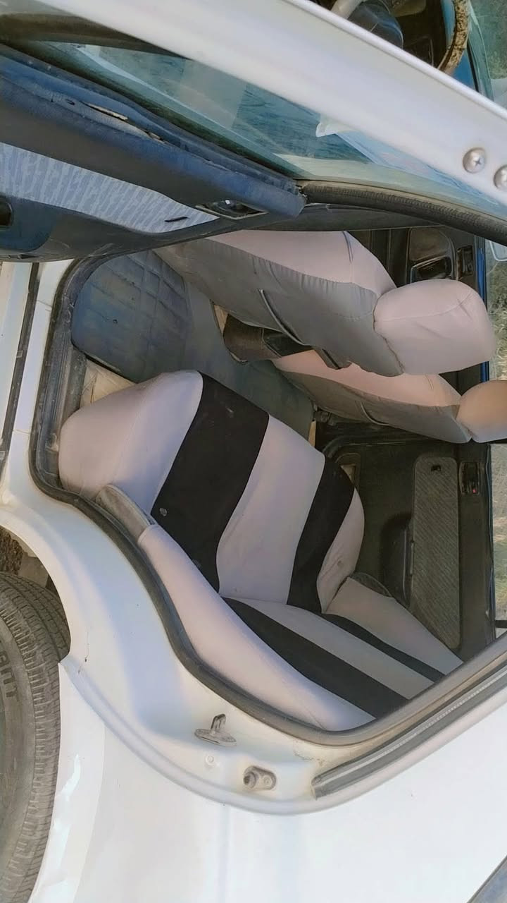 الانترة موديل ٩٥

سياره جاهزه 

رقم كليزي بغداد 

سنوية ال ٣٠ 

مكاني الديوانيه 

***********
