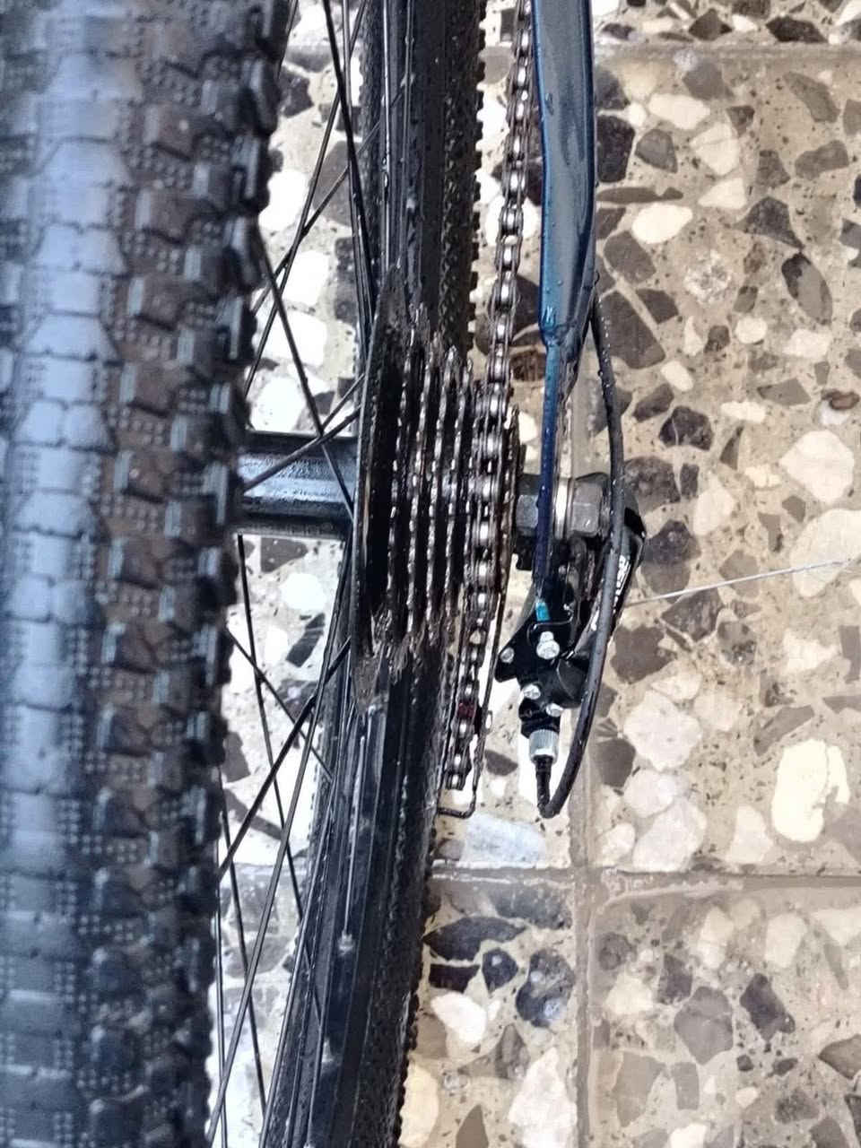 بايسكل حجم 20
بايسكل يطبك ما بي اي مشكلة 

 بايسكل BMXgtr

بايسكل جبلي يجي كير ٧ سرعات مع قفل بايسكل كامل مكمل ما عده البريك الخلفي يرادله تبديل 

سبب البيع عدم التفرغ

 المكان بغداد الحرية للتواصل *********** واتساب
