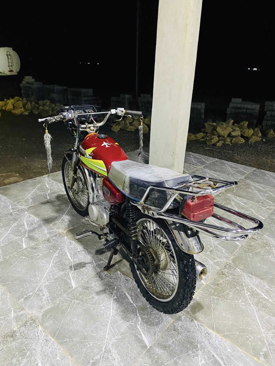 ماطور 2018 كلشي بي جديد وكلشي شغال ماطور خير من الله نضافة كدام العين يرهم بيع ويرهم مراوس السعر 325 جماعه امسح المنشور لا تعلقون عفيه لان مسحت 4 منشورات ومحد جاني 😂👍🏽"


**إذا كنت صاحب هذا الإعلان وتريد حذفه لأي سبب، رجاءا أرسل رسالة إلى الدعم الفني**