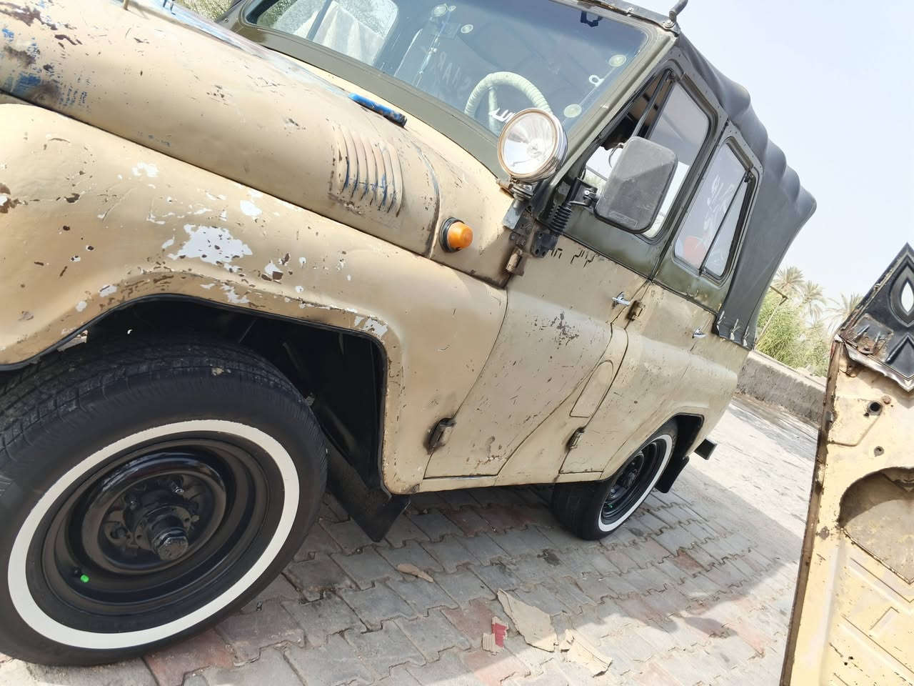 الحلال ناشف
واز 88بدون البيع  //ومراوس بلفين و5 كون بلاديه بدون صبغ 
سياره بلاديه خارج وادخل بدون صبغ
مكينه لاتنقيص ولاتبخير جديده قبل شهر شاد طابوكه حاويه جديده كير وتماتيك شاصي  جديد كله جديد  اكسن روسي 4دسكات قبل فتره حورتهن دسكات الخلفيه تخم تاير خط بيض ويل تخم جديد مصبوغ حراري جعمقه روسي  خفيفه سياره مثل ماجاي شوف صوره بل منشور  ربع ماذب عليه سياره كبل الشارع  سياره مال جناي سعره 7وربع  وبيه مجال الشراي شي بسيط الموشراي لايكسر بسعر مكاني واسط صويرة عله سبيس
الاستفسار ***********
