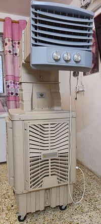 مبرده حجم50  ستعمال 3ايام  جديده لوك للبيع تفاصيل خاص او انتصل 0771439...
