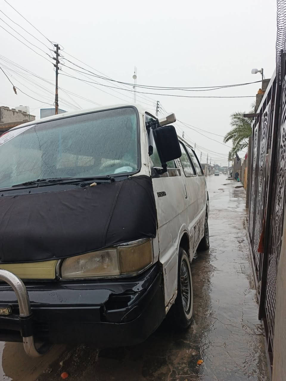 سلام عليكم سياره كيه بسته للبيع موديل 93 سياره حلوه رقم الهاتف***********🏳🏴 *********** سعر السياره 21
