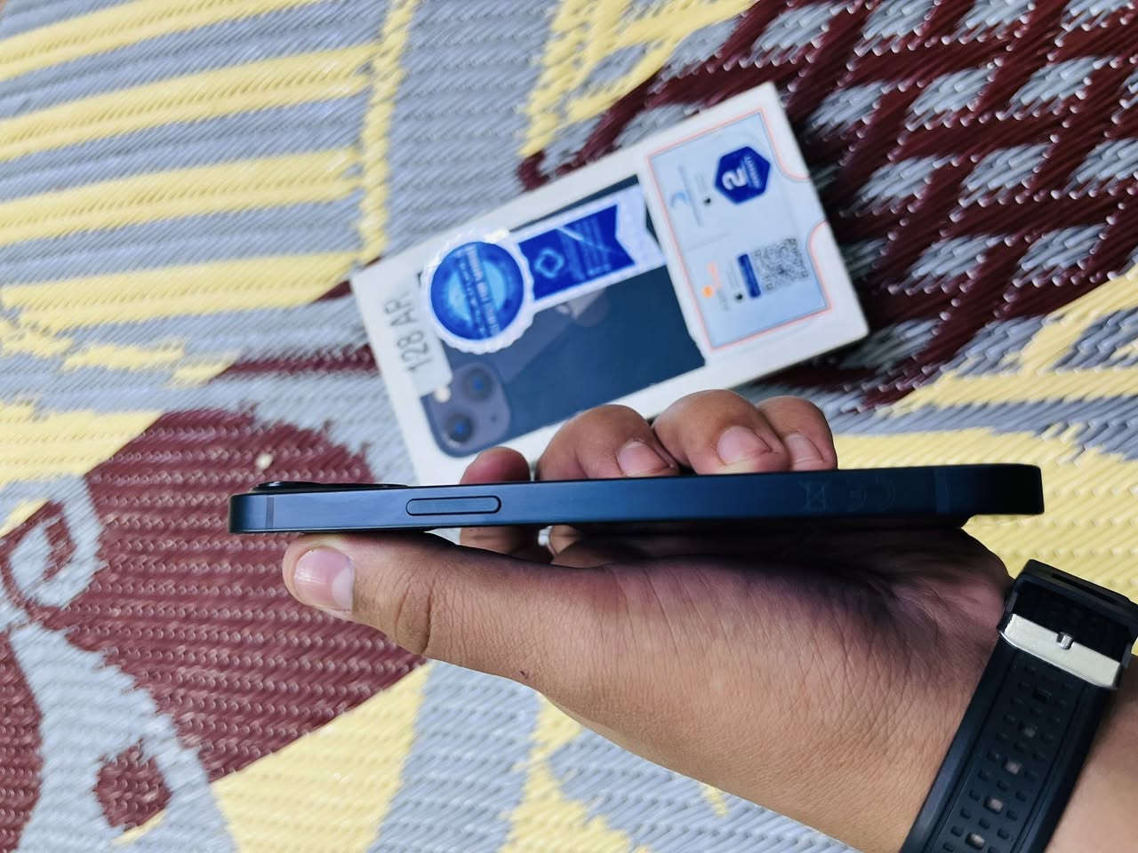 السلام عليكم جهاز ايفون 13 عادي للبيع نضيف جدا شخط ما بي بطارية 100 ضمان ماستر السعر 500 وبي مجال العنوان بغداد الرشاد الرقم ***********
