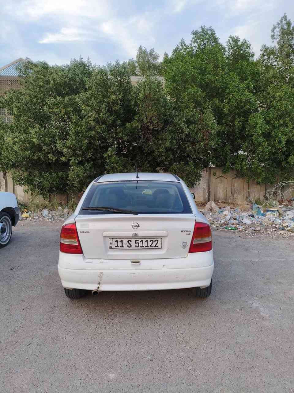 اوبل استرا 2002بلادية كير عادي 
محرك1600 مسكر 
محرك وكير كفالة عامه 
تبريد ثلج الصدر جديد 
باتري وسلف وداينو مع تخم تاير كله جديد 
كهربائياتها على وضع الشركة ماملعوب بيها 
ترايك وين متريد 
السعر 58 وبيها مجال. جدا بسيط المو شراي ليخابرني ويصرف رصيد 
للتواصل ***********
مكاني العامرية و ابو غريب
