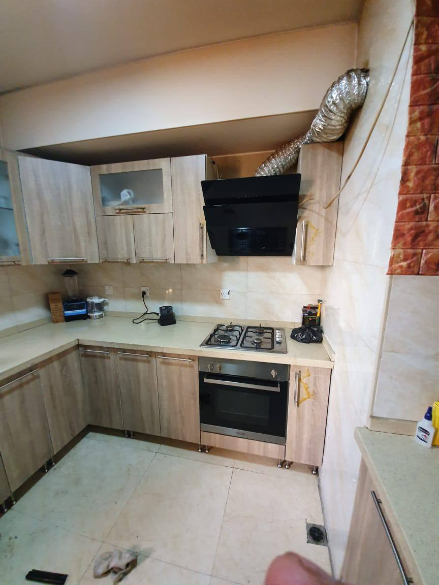 شقة للبيع الشقة تباع مع الاثاث أو بدون اثاث
١٣٠ متر
العمارات الهولندية شارع حيفا
عمارة ٧١
طابق١٤
سند منفصل
غرفتين وصالة كبيرة ومخزن ٤بالكونات
ثلاث مصاعد ٢٤ساعة 
كهرباء ٢٤ساعة 
دخول العمارة بصمة إلكترونية
المصاعد بصمة الكترونية الاستفسار الاتصال على الرقم ***********
