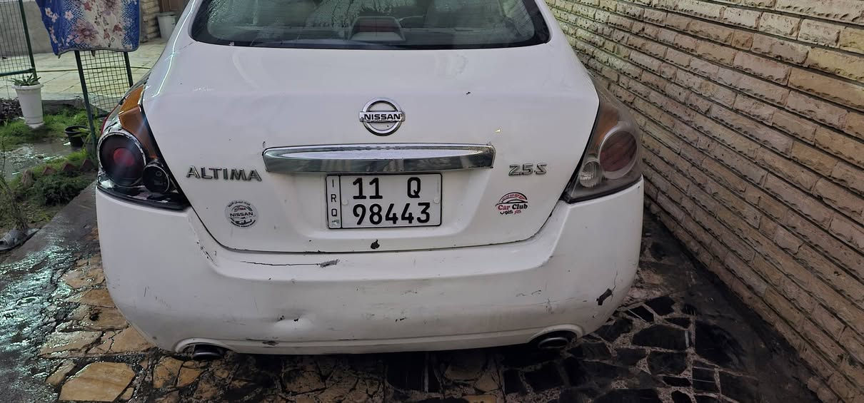 السلام عليكم.
نيسان التيما 2011

ابيض صدفي بغداد بسمي

قماره. طاير صبغ. بدون ضربه او شي 

بسبب لفاره 
بدون حادث. بجم. او خلفي 
او تكم او لغود او شواصي
طخطخات 
جاملغات خلفيه 
مكان بغداد

لسعر٧٢

تفاصيل. اكثر 

***********
