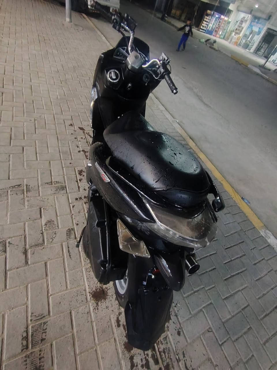 السلام وعليكم ماجسته اس دراجة جديدة مكفولة كفالة عامة السعر مليون و ٥٠ وبيهة مجال بسيط العنوان الدورة الهاتف ***********
