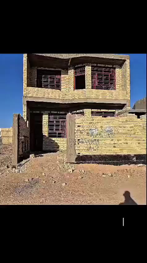 ✅ هيكل للبيع مساحه150م
وجهه 7ونص نزال 20م 
سعره 130 مليون وبيه مجال
📞 للاستفسار
***********
***********
