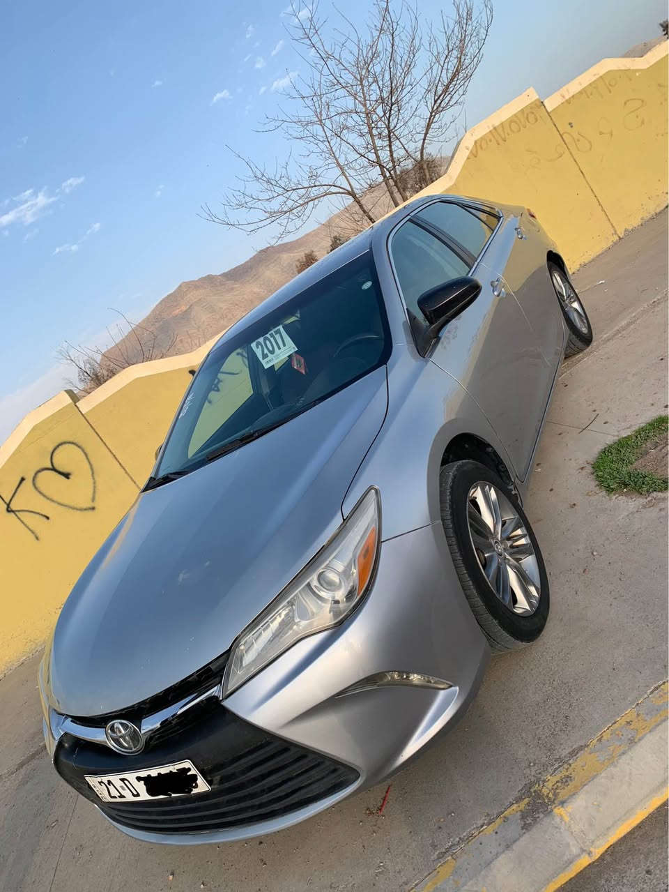 سلام العلیکم،بەناوی خوای گەورە
کامری مۆدێل 2015 شکل 17
ئەمریکی مواسەفات LE.
ڕەنگی سلڤەر ،دوو پارچەی بۆیاغە بۆنیت و سندوق،بەبئ ناوگرتن،پئشەوەی یەک نوکە دەرزی ناوگرتنی نیە،پشتەوەشی بەشەرتی ناو حەوز یەک نوکە دەرزی ناوی نیە،سەقفی دوسێ شەپۆلی گچکەی هەیە بەبێ تەرزە بەبێ گەچڵان،،بە شەرتی تەرزە دەیدەم تەرزە نیە،دەرگای دوواوە لای سەکن لەبەشی خوارەوە یەک شوختی هەیە،مەکینە کراوەتەوە بە شەرتی ١٠ فیتەر،چەورایی نیە رۆن کەم ناکات هەمووی بەشەرت،پەڕەشوتەکانی هیچی نەتەقیوە ٦ پەڕەشوت بیلاد،
85 مایڵ ڕۆییوە،
شوێن:حاجیاوا-ڕانیە
بۆ نرخ نامە بنئرە یان پەیوەندی بەو ژمارەیەوە بکەن
*********** رانية, السليمانية
