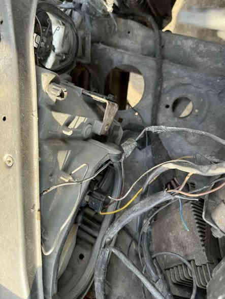 مواد رئاسی 
کل القطع ٥٠٠ الف 
، ٣ کشنات،٤ ابواب و بونیت
تقریبا نص غرفة
دشبول نضیف جدا، ناقص بس الصاجات
، ستیرن، توزیعات تبرید، صاجات شمسیات،....
ما ابیع قطعة او قطعتین رجاءا
المواد موجودة باربیل
خابر اذا شرای
*********** أربيل
