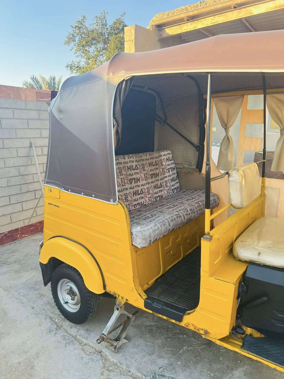 السلام عليكم #تكتك للبيع 
2019رقم واسط وسنويه لل 2030
تكتك مكفوله من الصبغ والمعجون بيها بارد بلغد بس 
مكينه مجفته بوش وبستم بس لاتنقيص ولاتبخير اكسل مكفول 
دبلات لويات صليب كله جديد تخم تاير جديد 
#الخاص مفتوح التعجبه بي خير ويدلل


**إذا كنت صاحب هذا الإعلان وتريد حذفه لأي سبب، رجاءا أرسل رسالة إلى الدعم الفني**