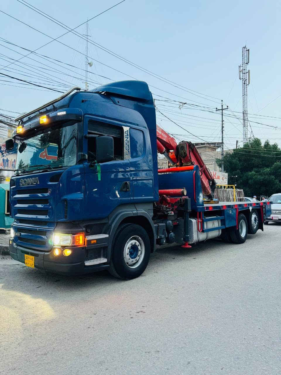 سلام عليكم سكانية للبيع مديل سيارة 2009مكينة 400گير كهربائي كرين فاسي حجم 330سبعة سلايت 6هادروليك واحد يدوي اربع رجلين ريمون موجود فاصل كهربايات كرين وسيارة كفالة عامة رقم صاحب سيارة *********** سيد حسن
