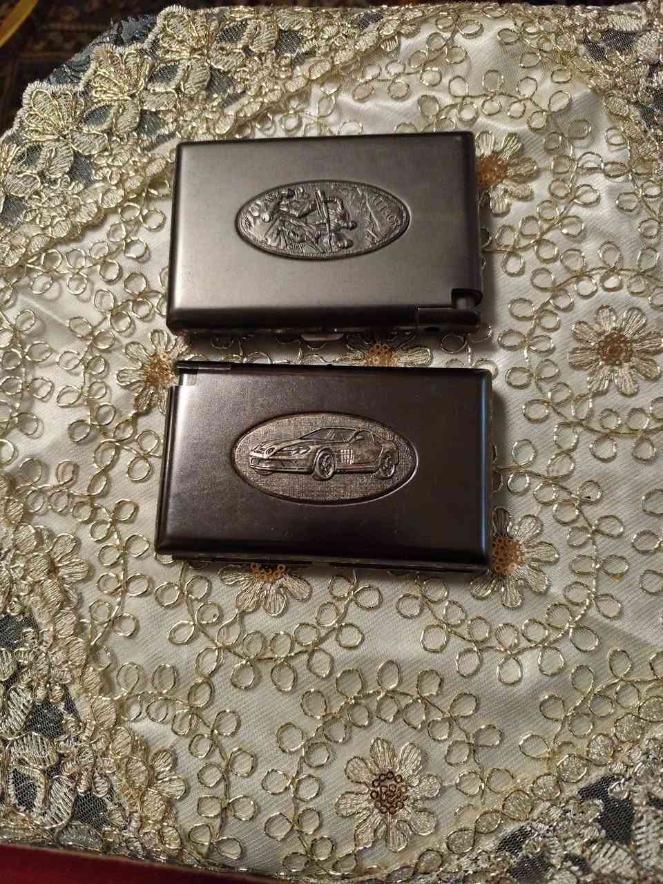 حافظه سيكاير. فضيه.  قطعتين. لاعلى. سعر. مع الجداحه


**إذا كنت صاحب هذا الإعلان وتريد حذفه لأي سبب، رجاءا أرسل رسالة إلى الدعم الفني**